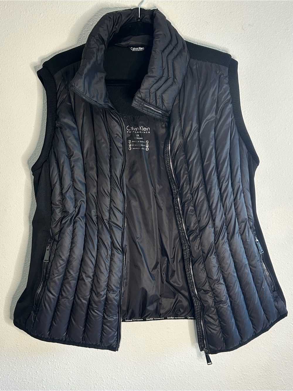 Calvin Klein Women's Black Quilted Vest with Zip Pockets